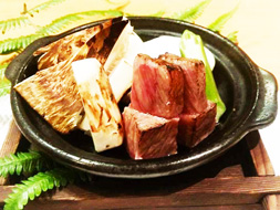 松茸と常陸牛の牛肉の鉄板焼