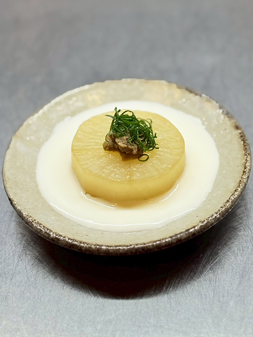 大根の洋風おでん 日本酒とお味噌のソース